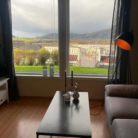 Med Nydelig Utsikt Pa Leknes! Skullbru